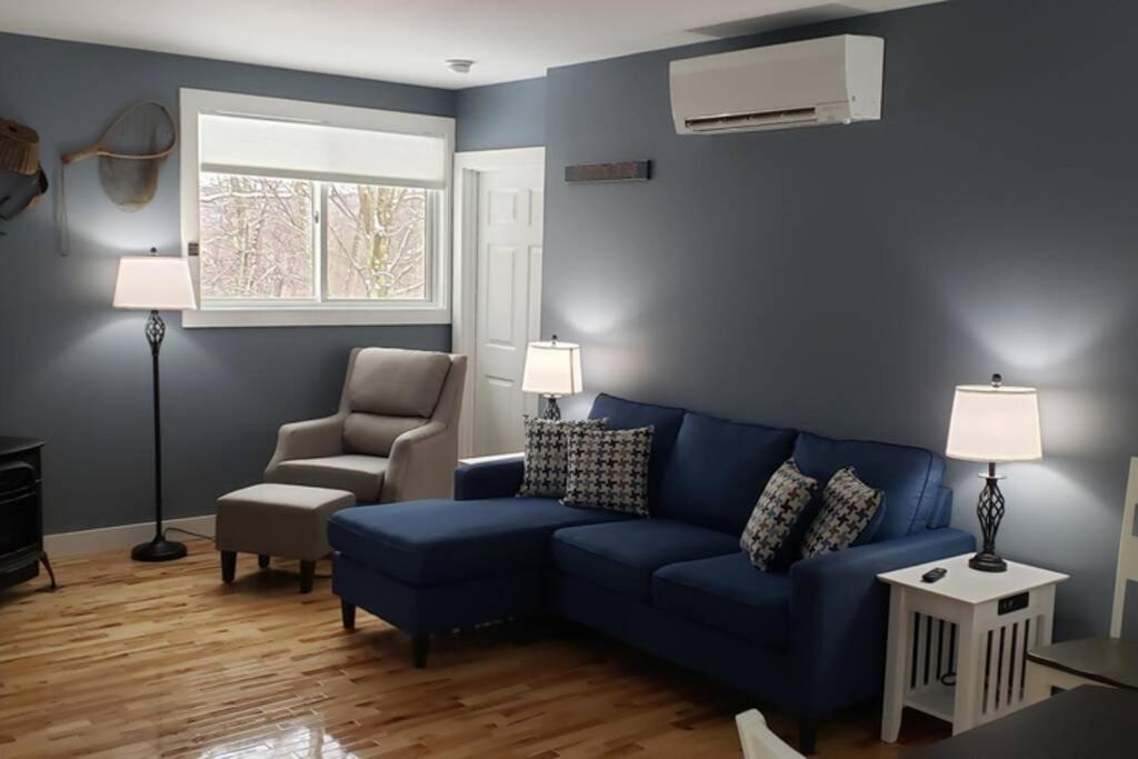 In-Town Meredith Apartment On The Hill Экстерьер фото
